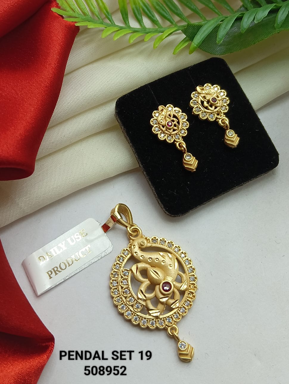 Karma Daily-Wear Gold Pendant