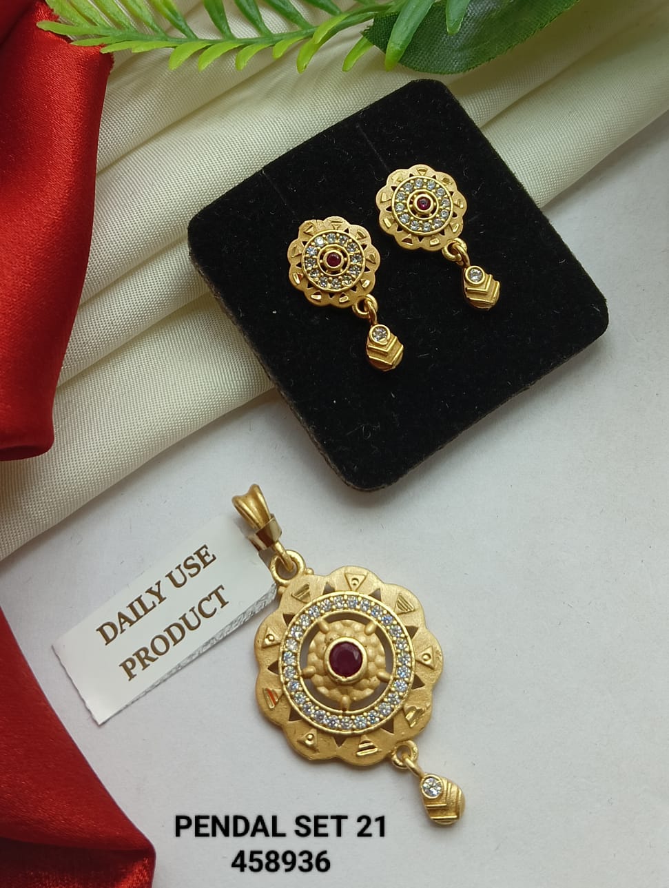 Meera AD Pendant & Earring Set