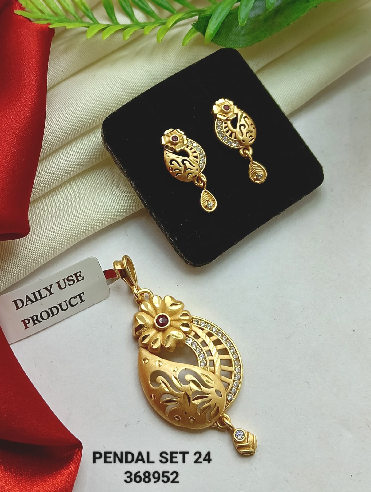 Diya AD Pendant & Earring Set