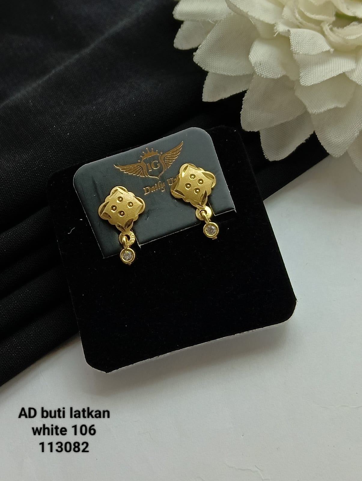 Dazzle AD Buti Latkan Earrings